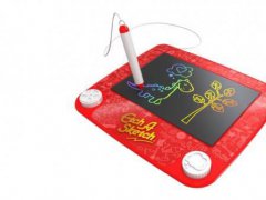 全新的LCD Etch A Sketch Freestyle用黑色液晶屏取代鋁粉